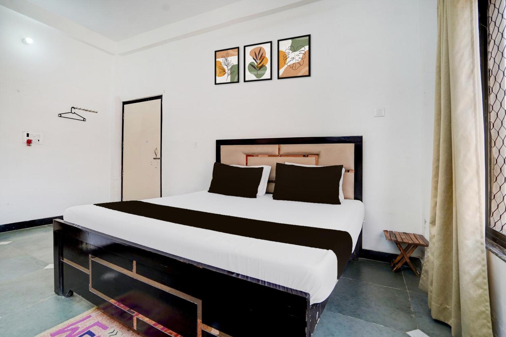 Hotel O Ramdut Palace Guest House Faizābād Eksteriør billede