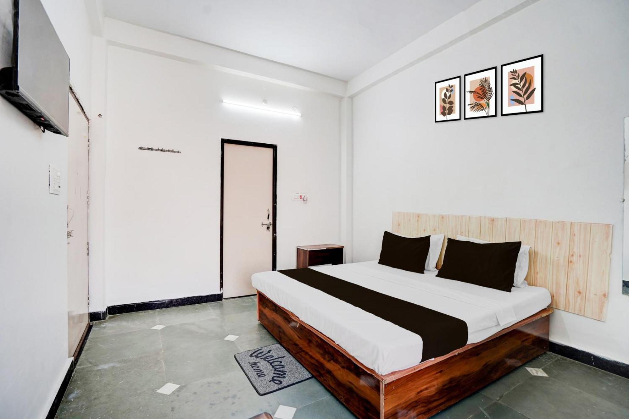 Hotel O Ramdut Palace Guest House Faizābād Eksteriør billede
